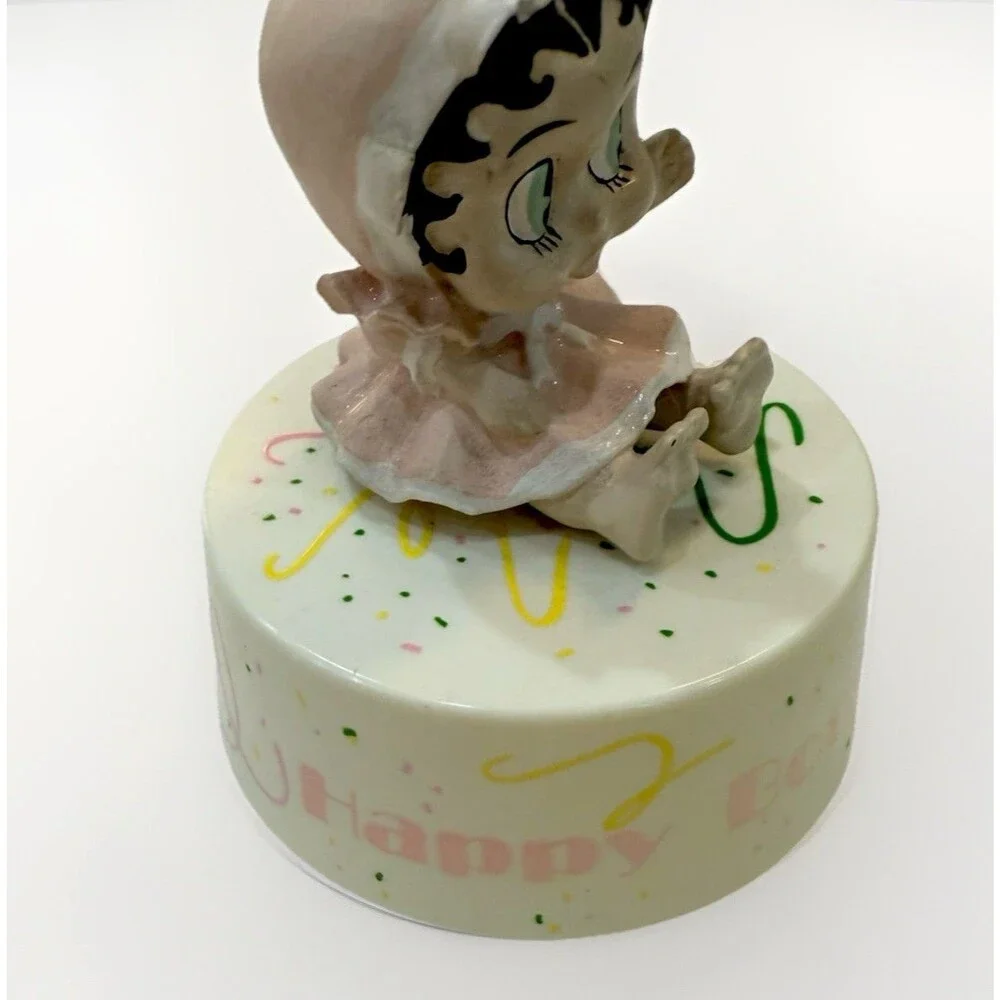 Betty Boop Baby Birthday Music Box 1990 Presents P5471 Vintage 🎵